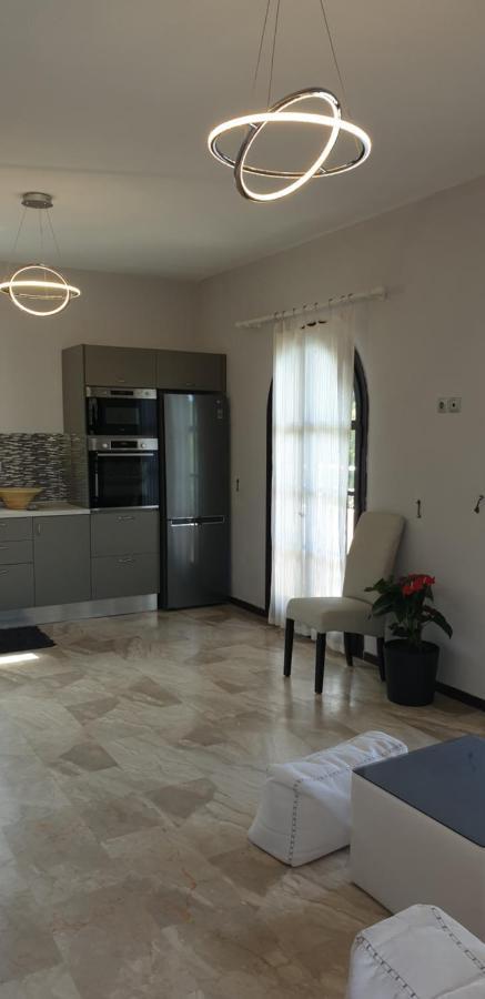 איוס סטפנוס Angela Apartments Pool Gardens And Sea Views מראה חיצוני תמונה