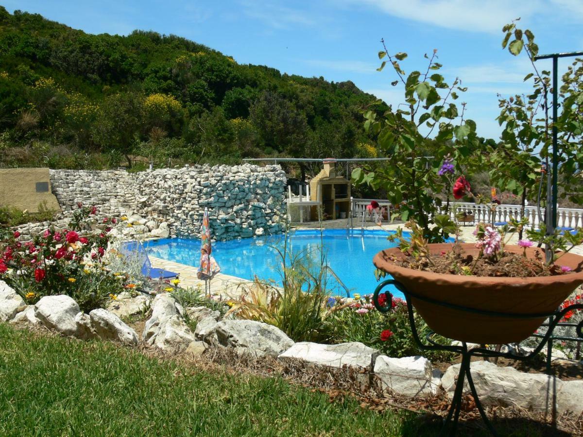 איוס סטפנוס Angela Apartments Pool Gardens And Sea Views מראה חיצוני תמונה