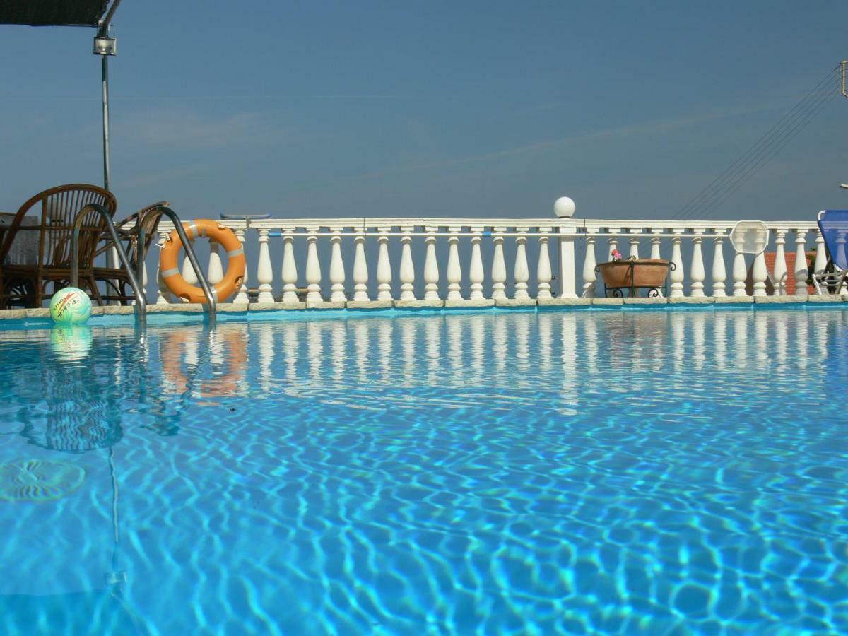איוס סטפנוס Angela Apartments Pool Gardens And Sea Views מראה חיצוני תמונה